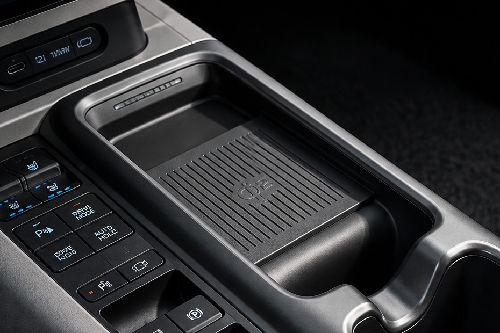 Power Accessories Outlet View of Hyundai Ioniq 6	2026