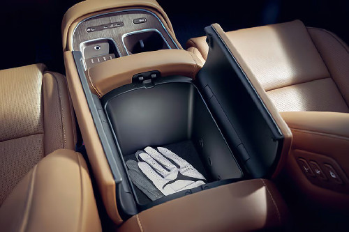 Palisade Front Center Divider