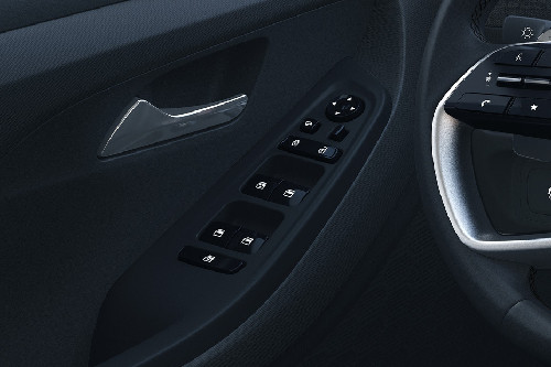 Hyundai Creta Drivers Side In Side Door Controls