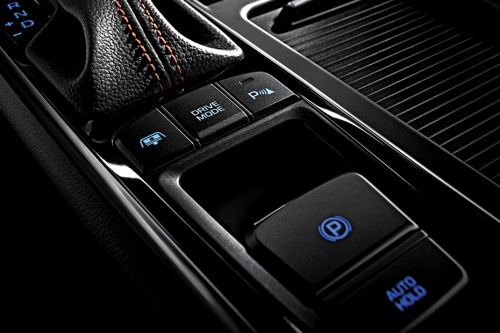 Center Controls of Hyundai Sonata Turbo