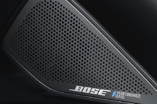 Speakers View of Infiniti Q50