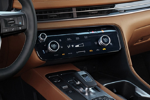 Front AC Controls of Infiniti QX60 (2024-2025)