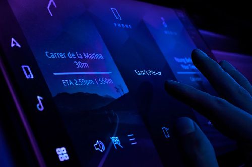 E-Pace touch screen