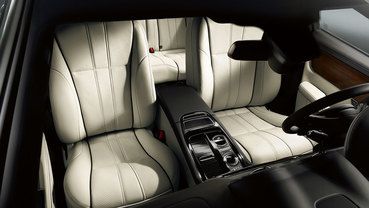 XJ Premium Luxury LWB Front Seats