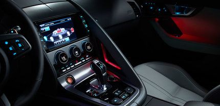 F Type R Coupe Center Console