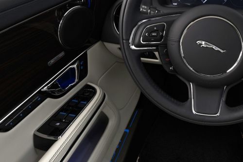 Jaguar XJ Drivers Side In Side Door Controls