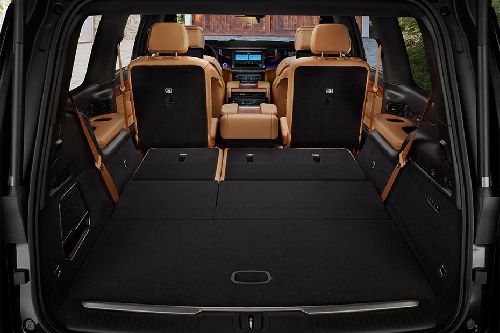 Folding Seats of Jeep Grand Wagoneer