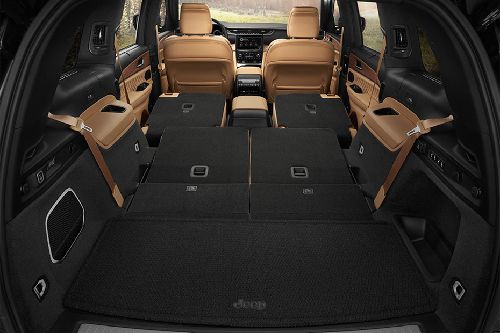 Folding Seats of Jeep Grand Cherokee