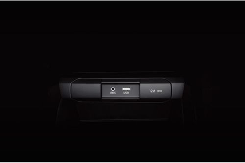 Power Accessories Outlet View of KIA Rio 4-Door