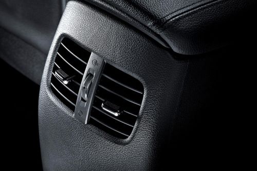 Cerato 5 Door Rear AC Controls