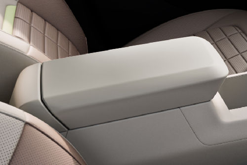 Seltos 2026 Front Center Divider