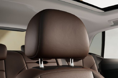 Q8 Front Seat Headrest