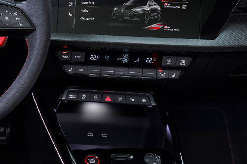Front AC Controls of Audi RS3