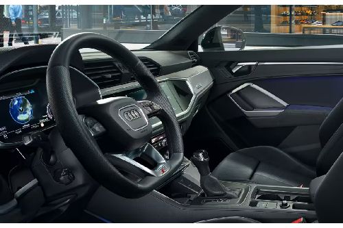 Dashboard View of Q3 Sportback 2023-2025