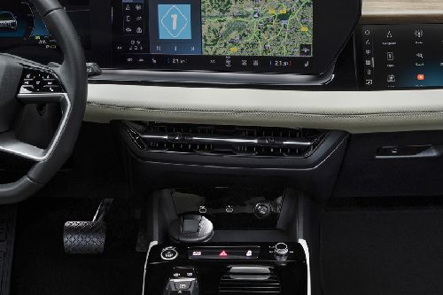 Q6 E-Tron Front Ac Vents