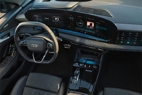 Dashboard View of Q6 Sportback e-tron