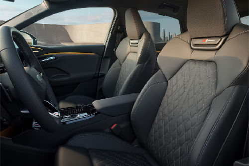 SQ6 Sportback e-tron Front Seats