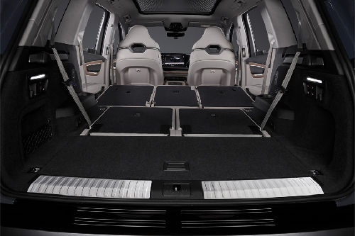Folding Seats of Audi Q7 2026