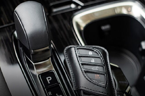 Lexus LX 700H Gear Shifter