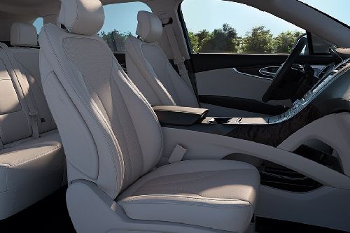 Nautilus (2020-2021) Front Seats