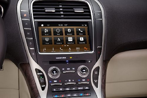 Side AC Controls of Lincoln Nautilus (2020-2021)