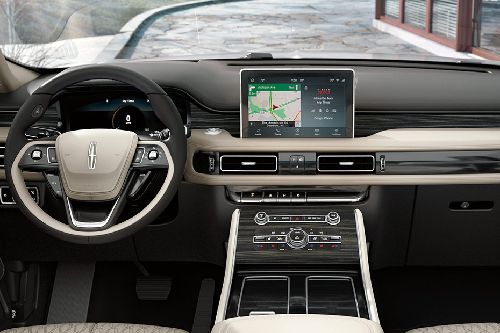 Front AC Controls of Lincoln Aviator (2023-2024)