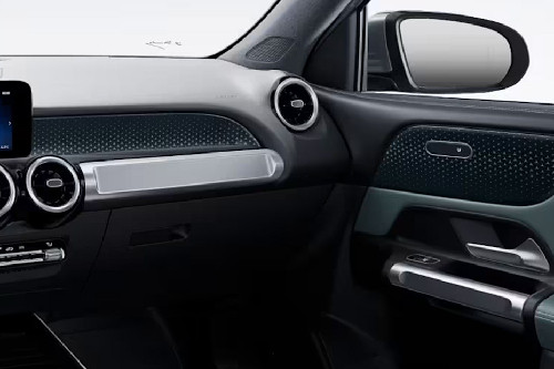 Mercedes-Benz GLB-Class Passengers View
