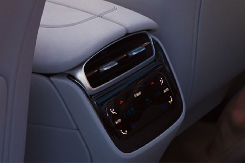 EQS SUV Rear AC Controls