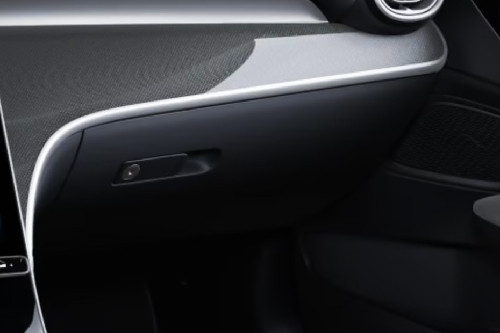 Mercedes-Benz C-Class Sedan Glove Box