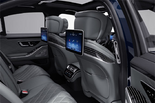 Rear Seat Entertainment of Mercedes-Benz S-Class Sedan