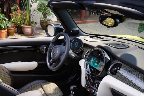 Dashboard View of Convertible (2022-2024)