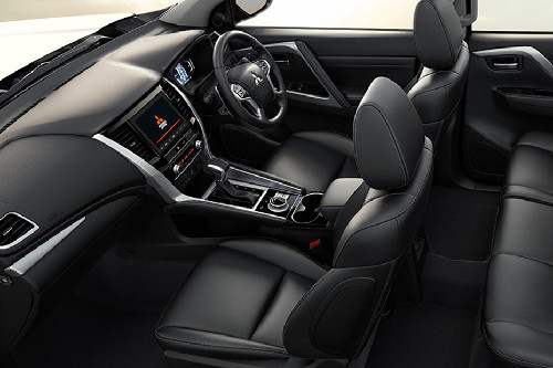 Montero Sport Front Seats