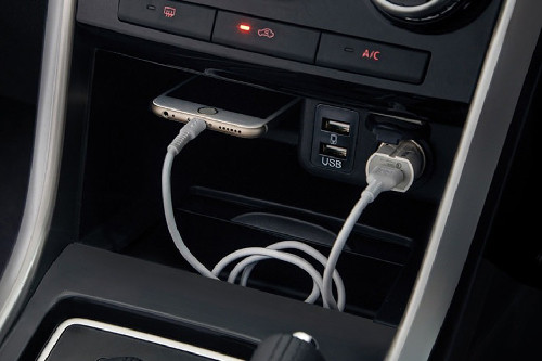 Power Accessories Outlet View of Mitsubishi Xpander