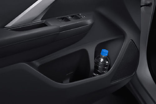 Side Bottle Holder of Xpander