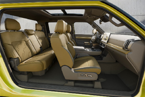Nissan Frontier Pro Front And Rear Seats Together