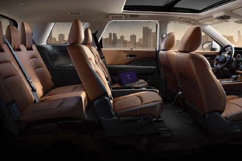 Nissan Pathfinder Front And Rear Seats Together