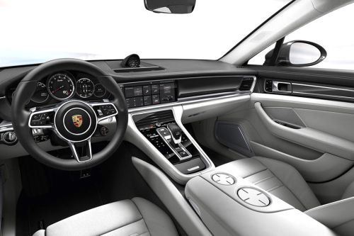 Dashboard View of Panamera