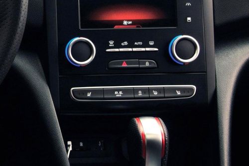 Front AC Controls of Renault Megane RS