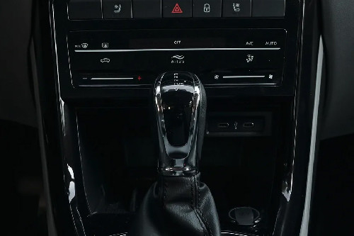 Skoda Kushaq Gear Shifter
