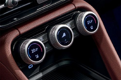 Front AC Controls of Skoda Kodiaq	