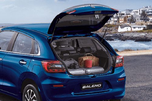 Baleno Trunk Open