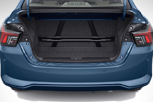 Storage Closer View of Suzuki Dzire