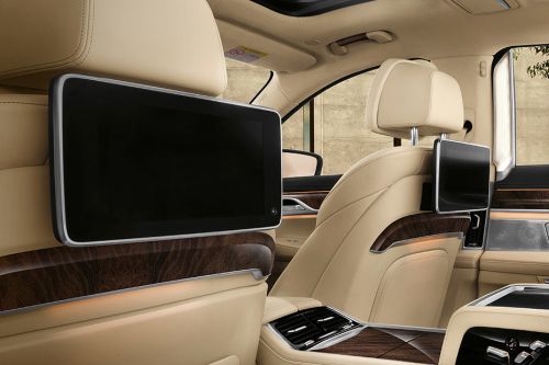 Rear Seat Entertainment of BMW 6 Series Gran Turismo