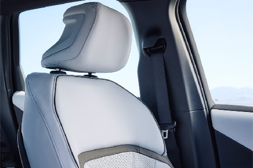 IX3 Front Seats