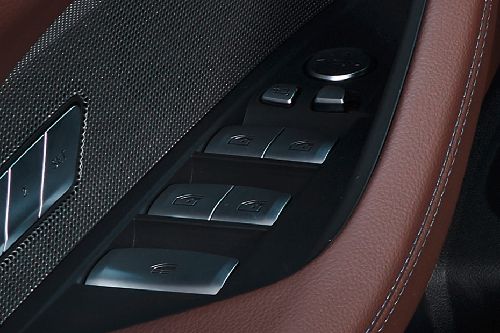 BMW 4 Series Convertible Drivers Side In Side Door Controls