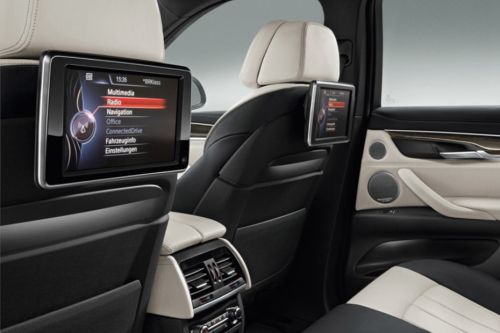 Rear Seat Entertainment of BMW X6