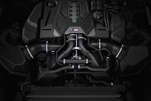M5 Sedan Engine