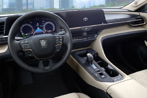 Dashboard View of Crown Hybrid