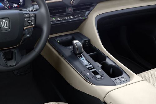 Toyota Crown Hybrid Gear Shifter