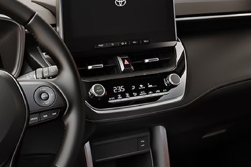 Front AC Controls of Toyota Corolla Cross